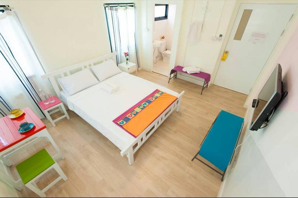 My Thai Hostel Bangkok Exteriör bild