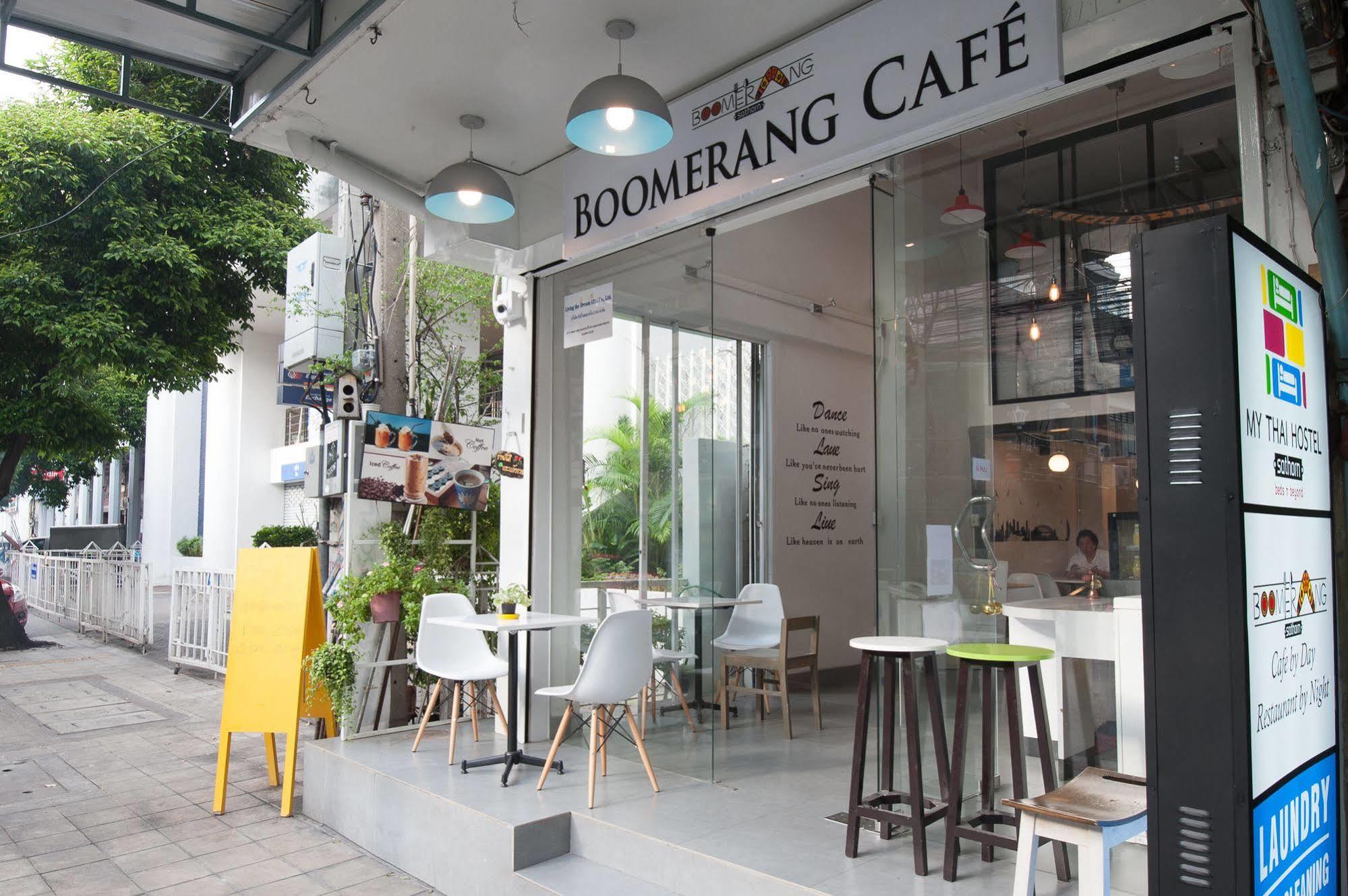 My Thai Hostel Bangkok Exteriör bild